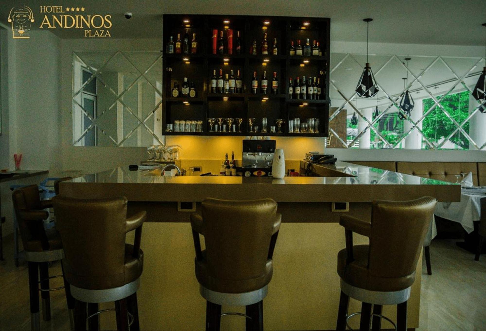 Hotel Andinos Plaza Florencia מראה חיצוני תמונה