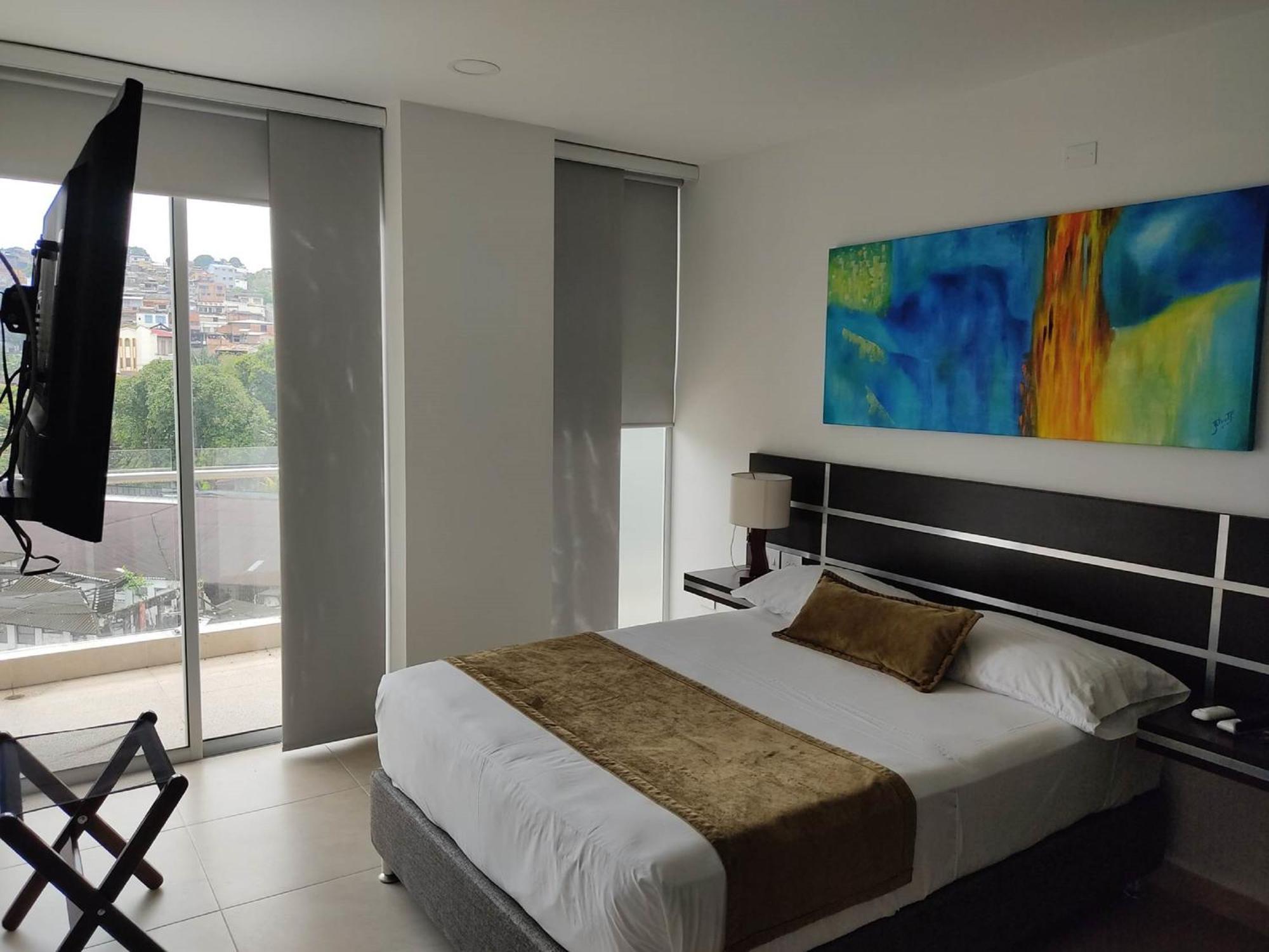 Hotel Andinos Plaza Florencia מראה חיצוני תמונה