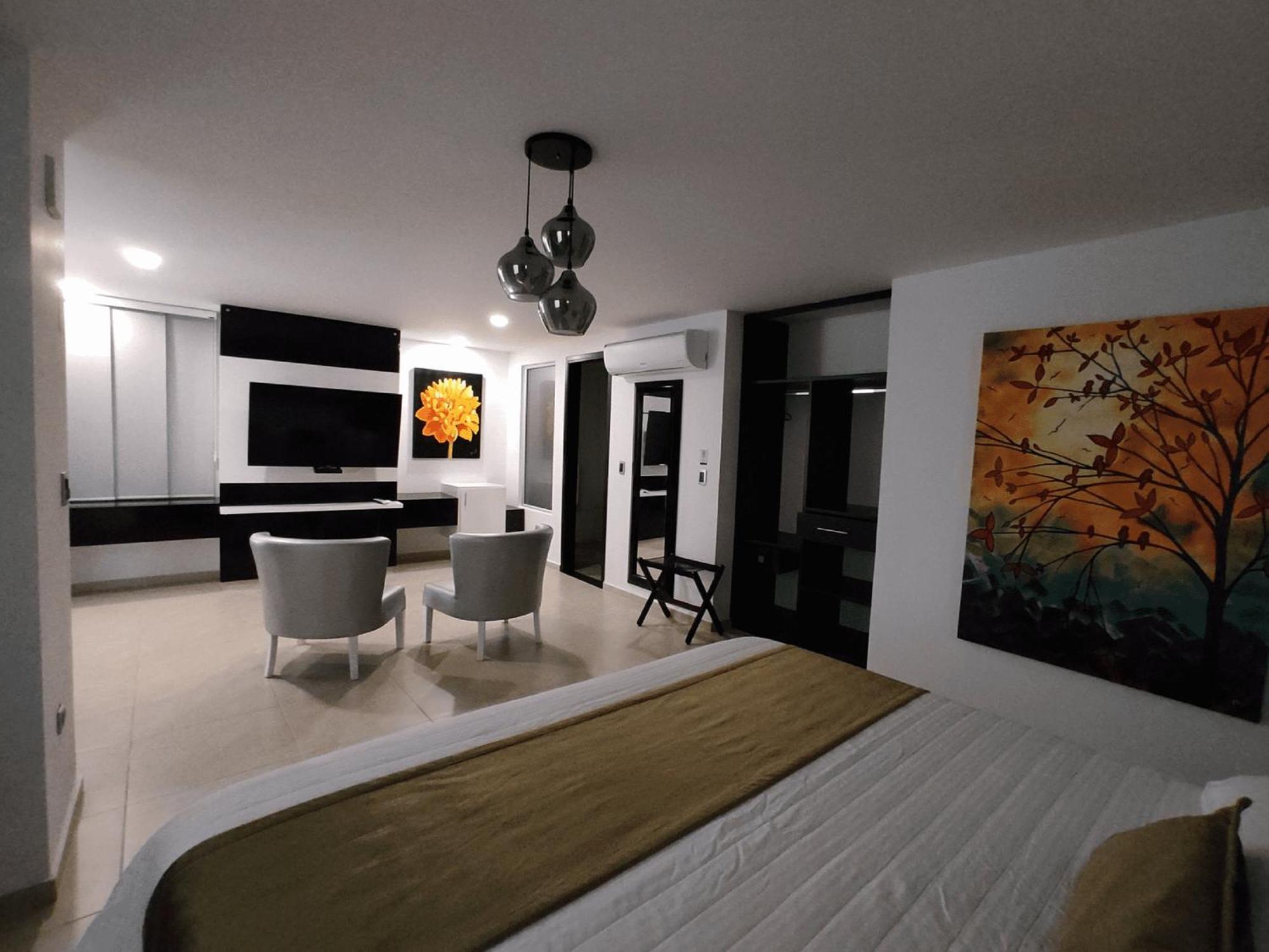 Hotel Andinos Plaza Florencia מראה חיצוני תמונה